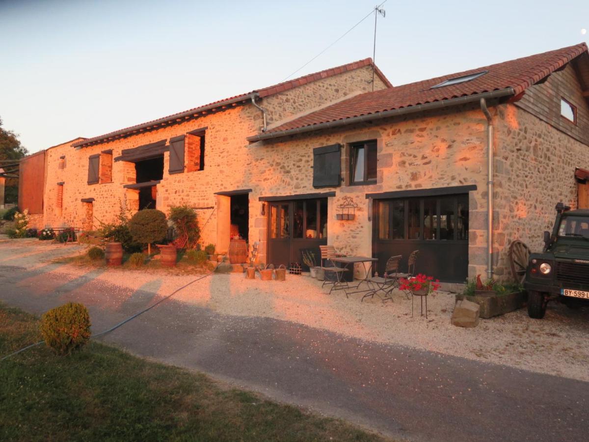 La Ferme De Pomereix Le Dorat Esterno foto