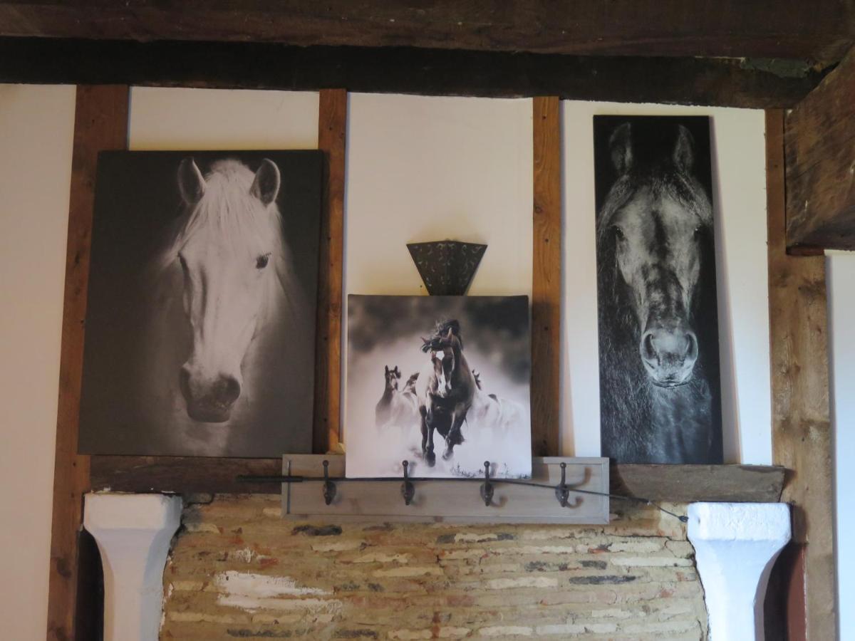 La Ferme De Pomereix Le Dorat Esterno foto